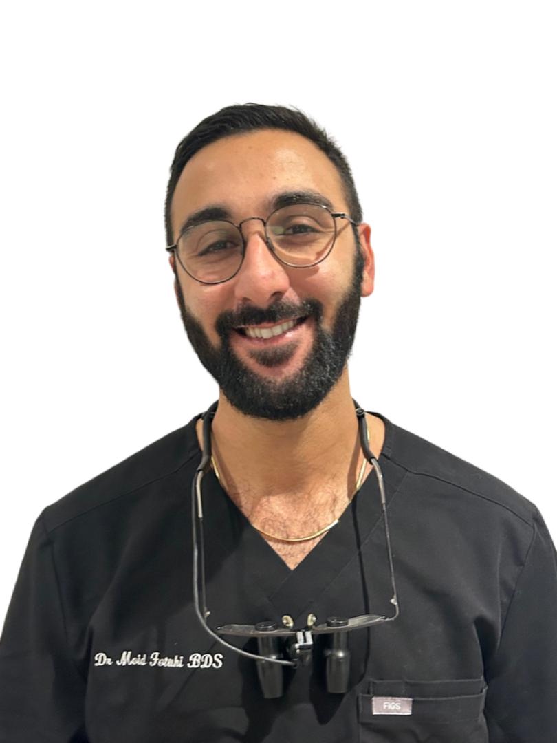 Portrait of Dr Moid Fotuhi